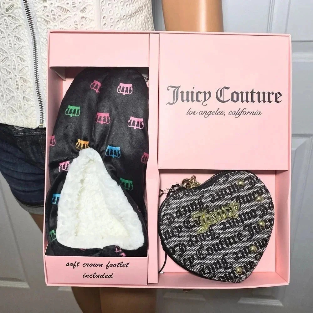 Juicy Couture Logo Print Heart Wristlet Bag & Crown Print Slippers Footies Set - Picture 1 of 5